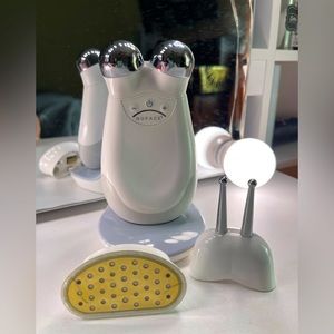 Nuface Trinity Microcurrent Device